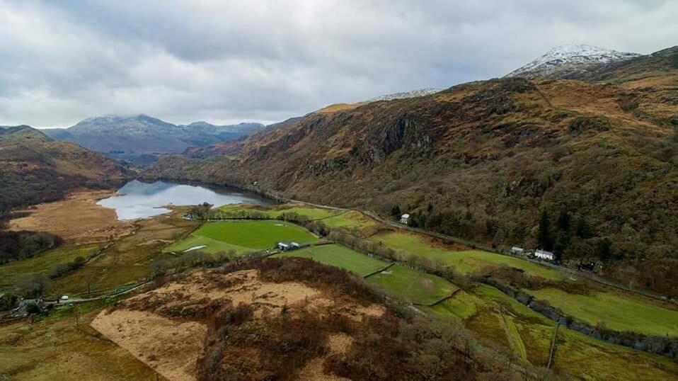 Bryn Dinas Camping Pods At The Foot Of Mt Snowdon Beddgelert Exterior foto