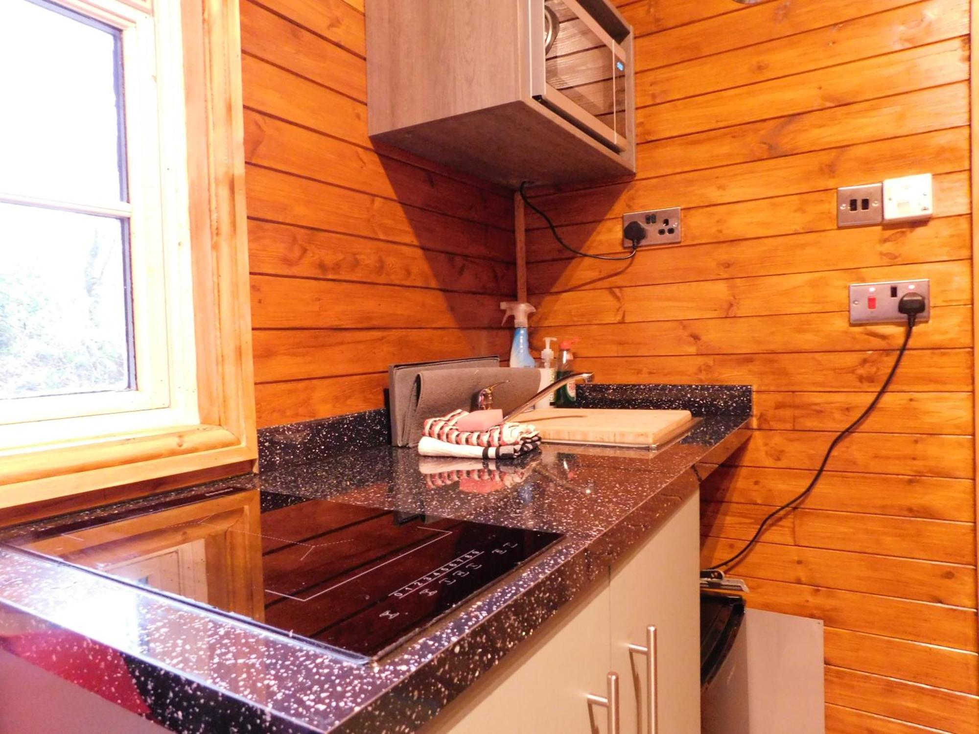 Bryn Dinas Camping Pods At The Foot Of Mt Snowdon Beddgelert Exterior foto